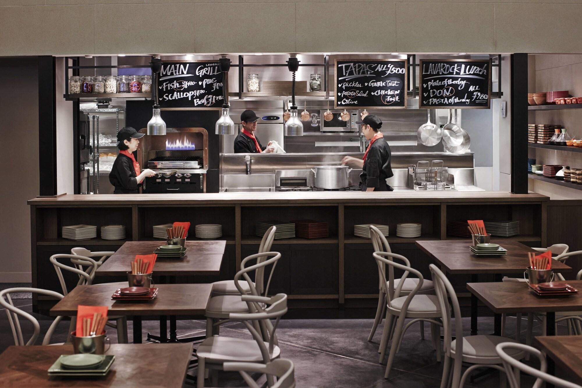 Courtyard By Marriott Tokyo Station Hotell Exteriör bild